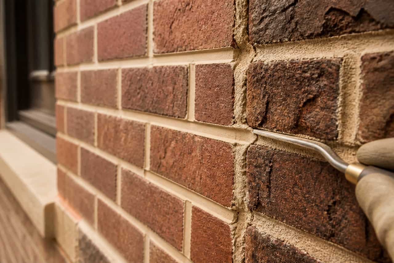 Precise tuck pointing detail on Tucson brickwork